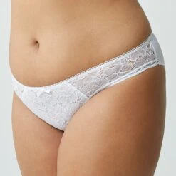 Slip Star White Luccia 6 Slip Star White Luccia -Bestform Soldes Boutique BL02409 016 WEB 1 759188a8 7cf2 4183 be5d 5e27126f2e8c