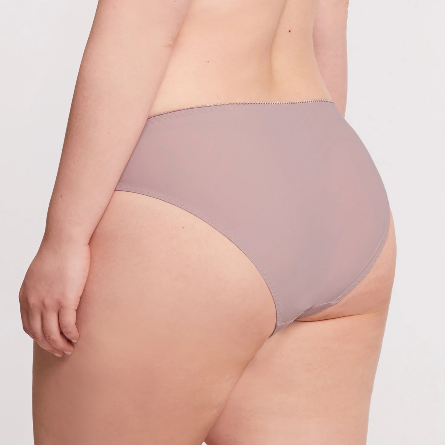 Slip Beige Luccia 2 Slip Beige Luccia – Image 2