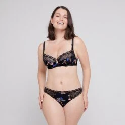 Culotte Noire Gold LUCCIA TWIST 7 Culotte Noire Gold LUCCIA TWIST -Bestform Soldes Boutique BL02609 9N5 WEB 3 ef79f8b5 1e39 4e06 8222 67f4bdb86421