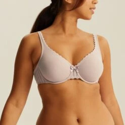 Soutien-gorge Emboîtant Avec Armatures Beige Noisette Stockholm 9 Soutien-gorge Emboîtant Avec Armatures Beige Noisette Stockholm -Bestform Soldes Boutique BL44446 042 WEB 11