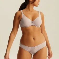 Soutien-gorge Emboîtant Avec Armatures Beige Noisette Stockholm 11 Soutien-gorge Emboîtant Avec Armatures Beige Noisette Stockholm -Bestform Soldes Boutique BL44446 042 WEB 31